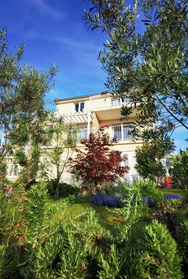 Guesthouse Olei Malinska Exterior photo